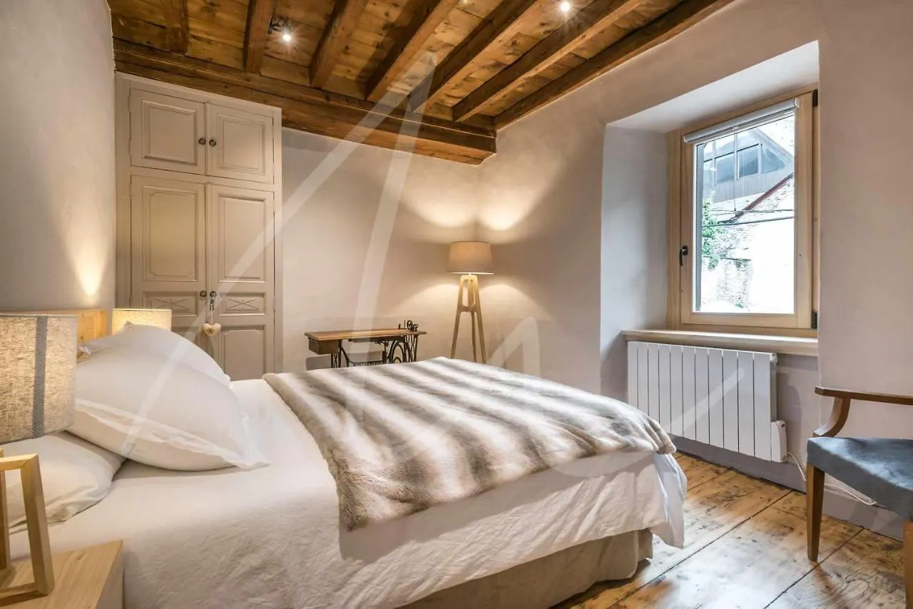 Casa Montlude By Seamount Rentals Gessa Dom wakacyjny