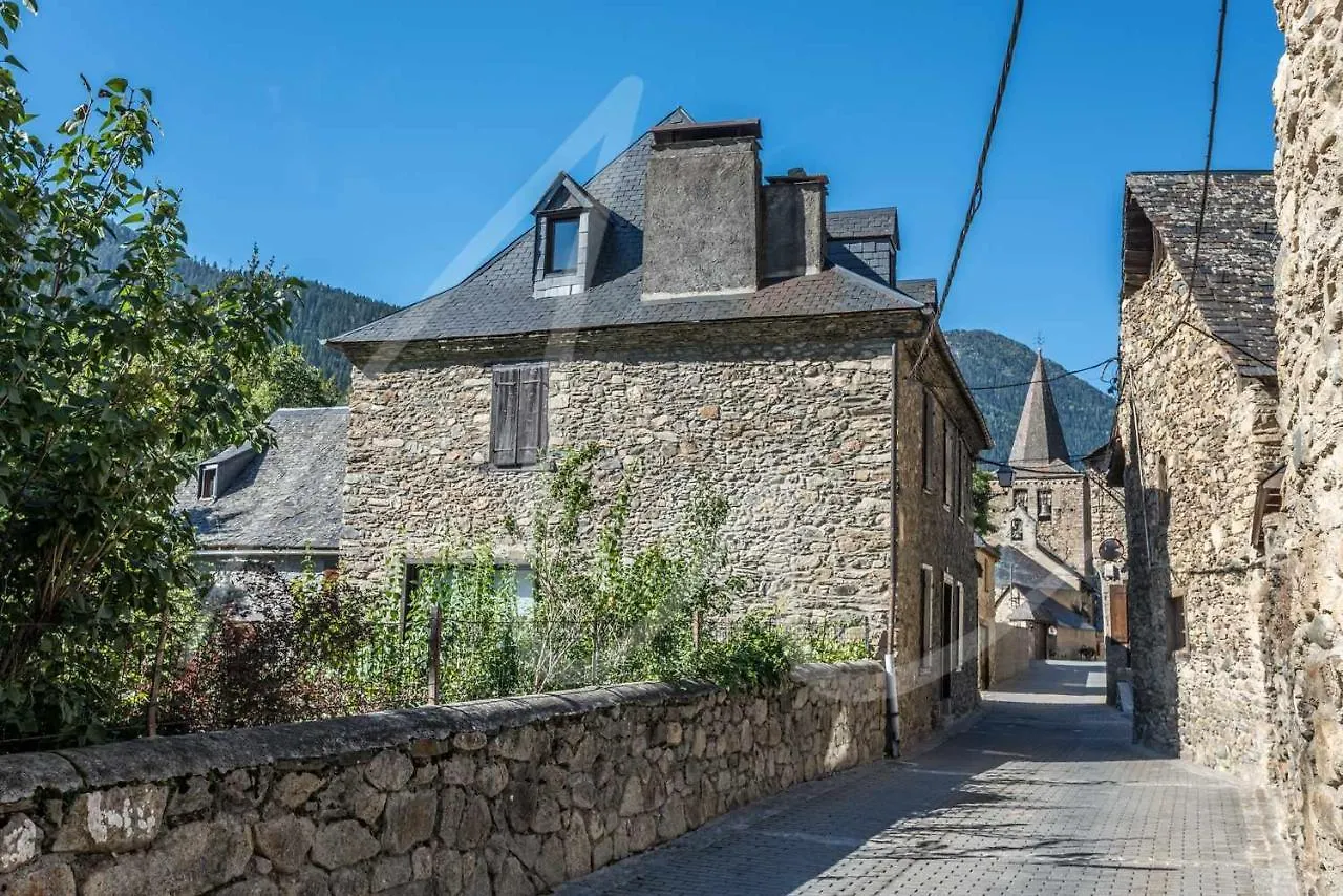 Dom wakacyjny Casa Montlude By Seamount Rentals Gessa