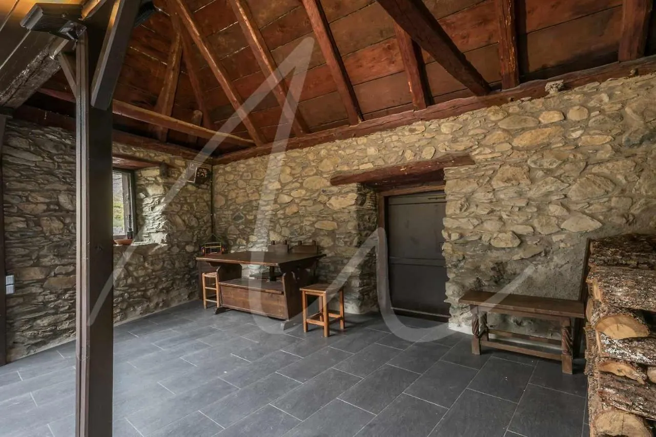 Casa Montlude By Seamount Rentals Gessa